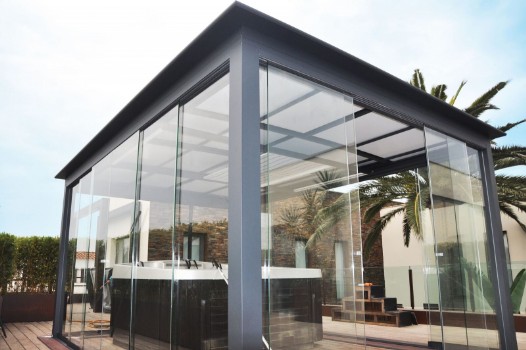 Hot tub glass enclosure Hot tub glass enclosure