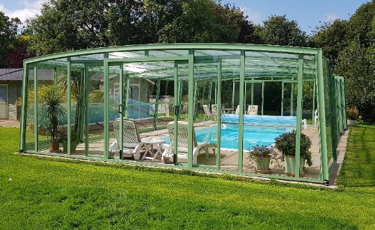 Green pool enclosure